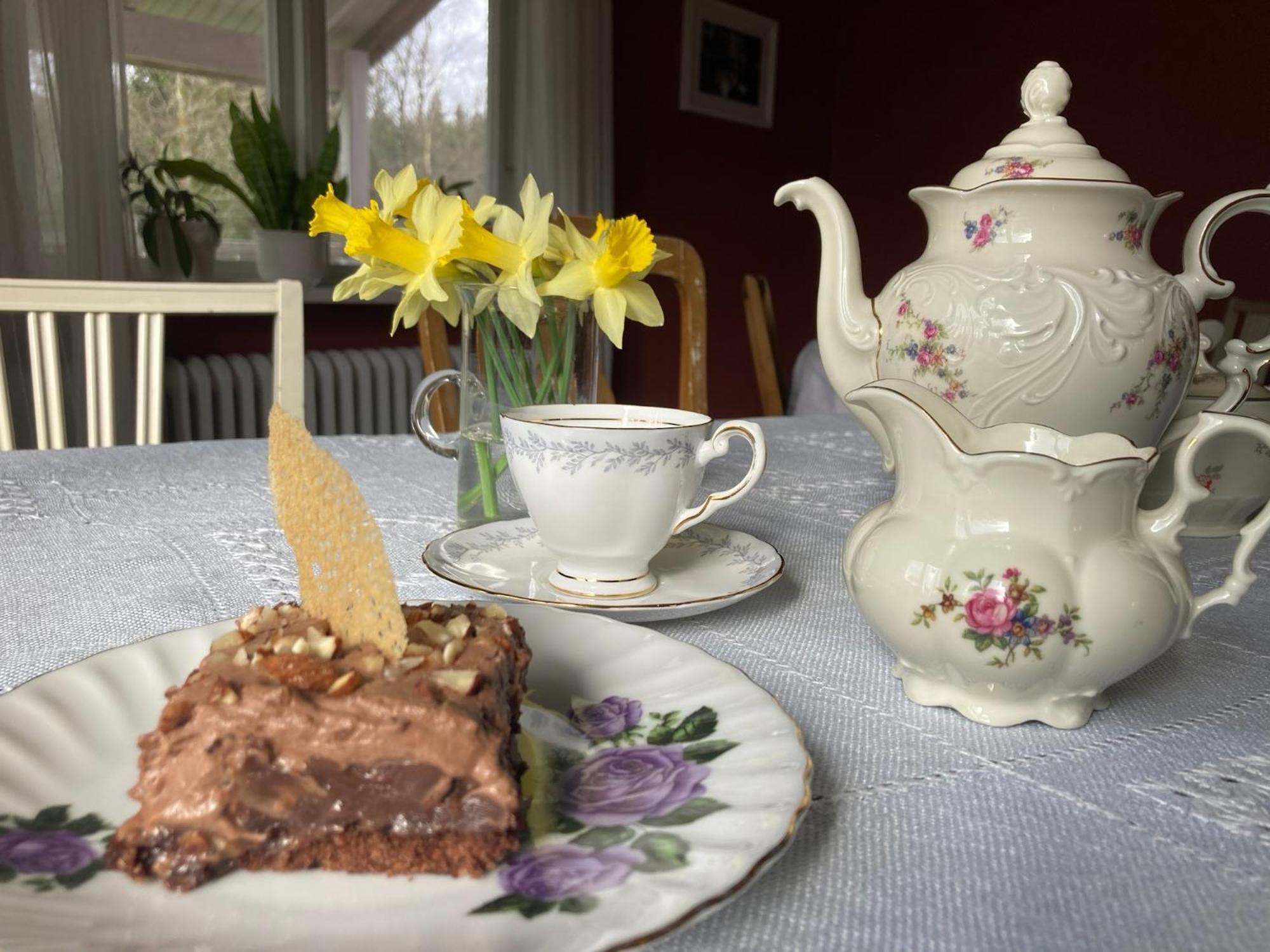 Atran Viktors Affaershus Bed & Breakfast エクステリア 写真
