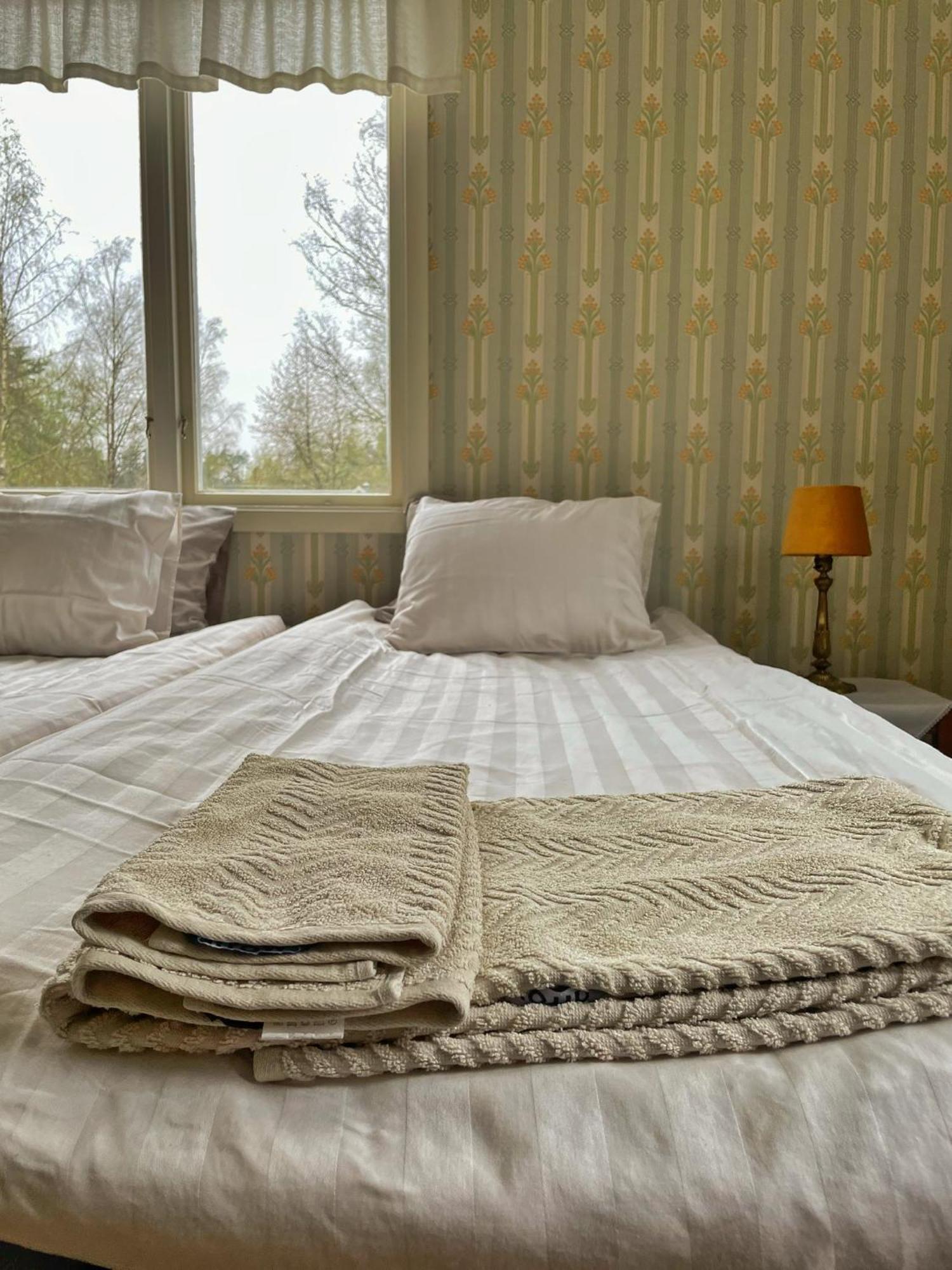 Atran Viktors Affaershus Bed & Breakfast エクステリア 写真