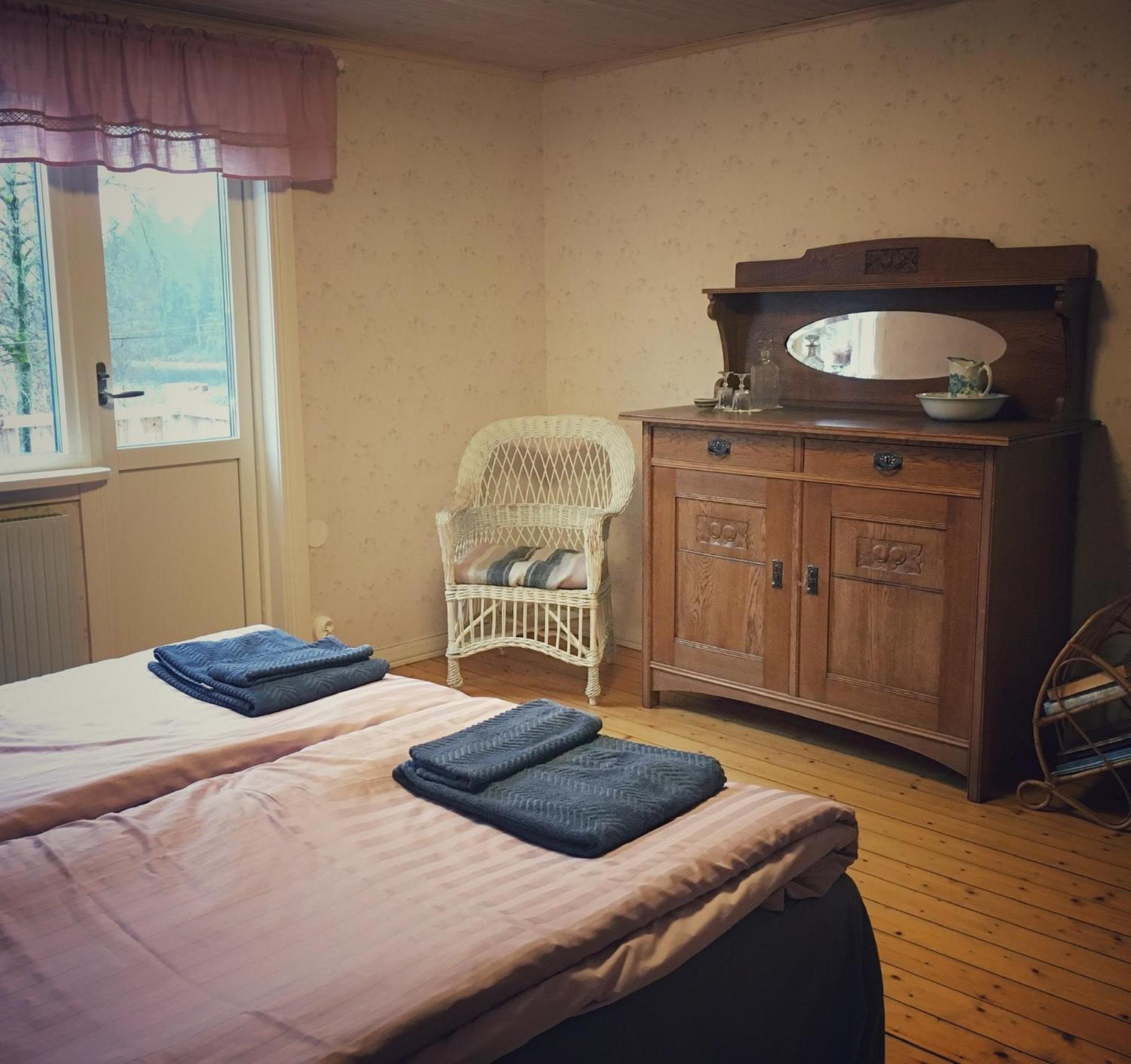 Atran Viktors Affaershus Bed & Breakfast エクステリア 写真